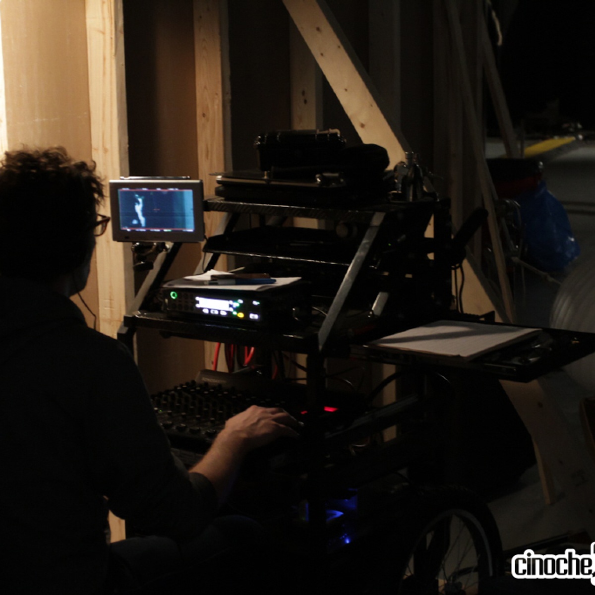 Sur le plateau de L'affaire Dumont