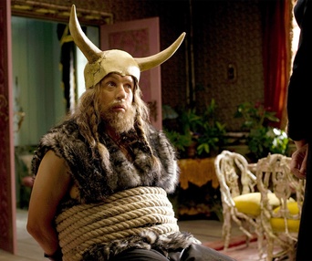 Une scène du film Astérix et Obélix : Au service de Sa Majesté