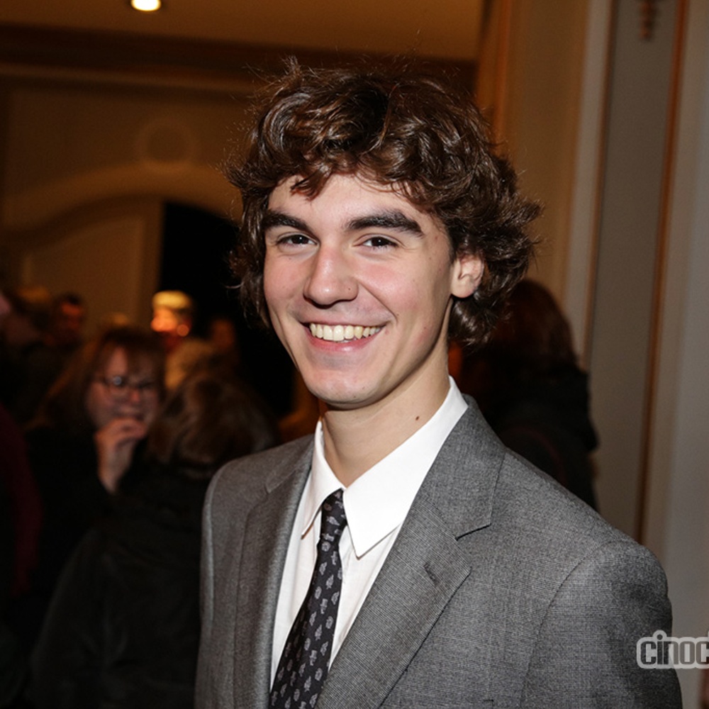 Sur le tapis rouge du film Henri Henri
