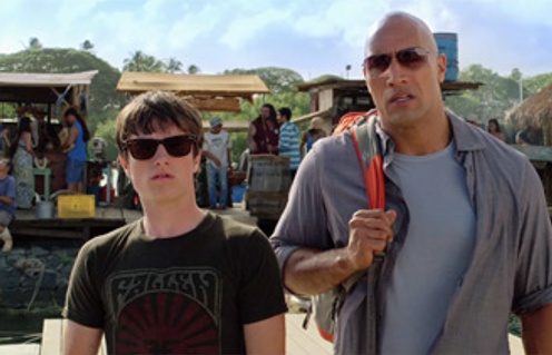 Dwayne Johnson et Josh Hutcherson dans Journey 2: The Mysterious Island