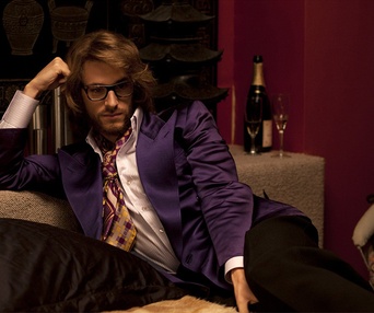 Une scène du film Saint Laurent