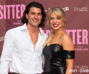 Sur le tapis rouge du film Babysitter