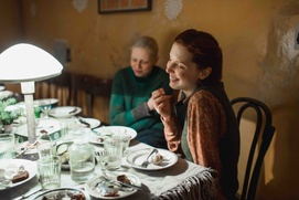 Une scène du film Une grande fille Une scène du film Une grande fille
