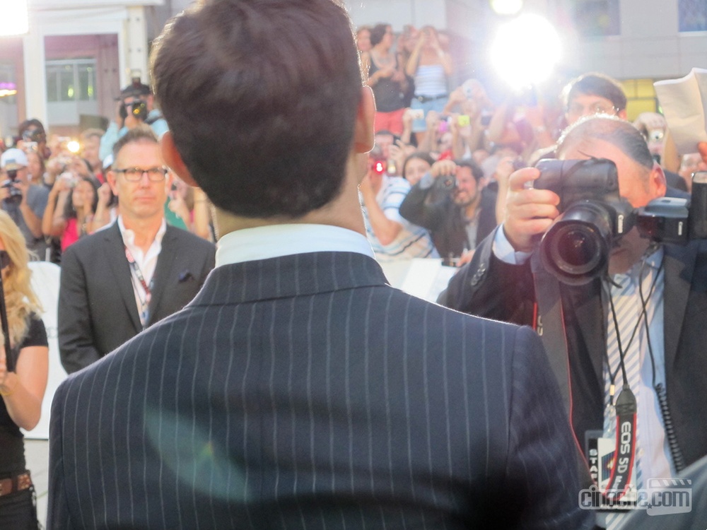TIFF 2012 - Sur le tapis rouge de Looper