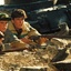 Patrick Swayze, Charlie Sheen et C. Thomas Howell dans Red Dawn