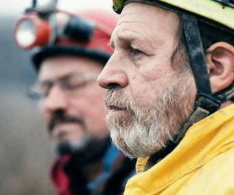 Une scène du film No Place on Earth