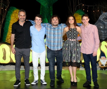 Séance photo avec les acteurs de Goosebumps