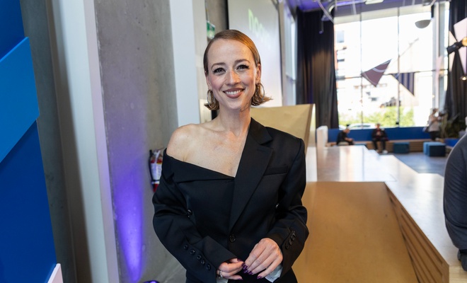 Image de l'article Karine Vanasse présente son amoureux