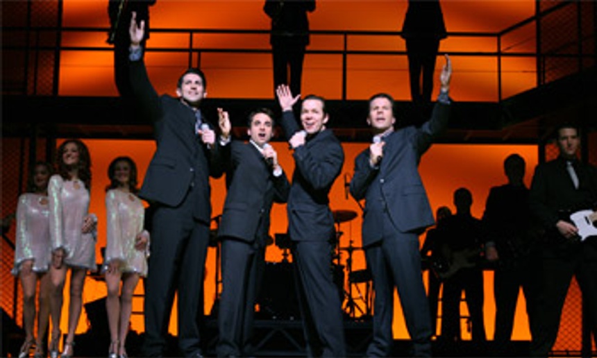 John Logan rédigera le scénario de Jersey Boys