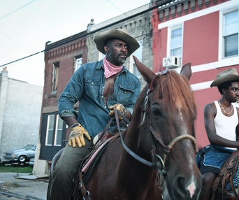 Une scène du film Concrete Cowboy