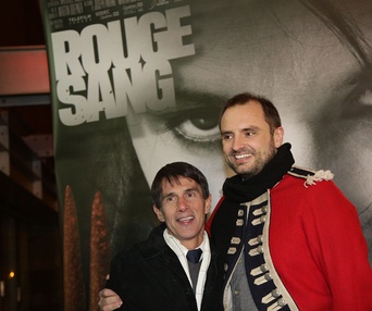 Sur le tapis rouge de Rouge sang