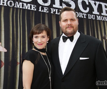 Sur le tapis rouge de Louis Cyr : L'homme le plus fort du monde