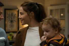 Une scène du film The Family Plan Une scène du film The Family Plan
