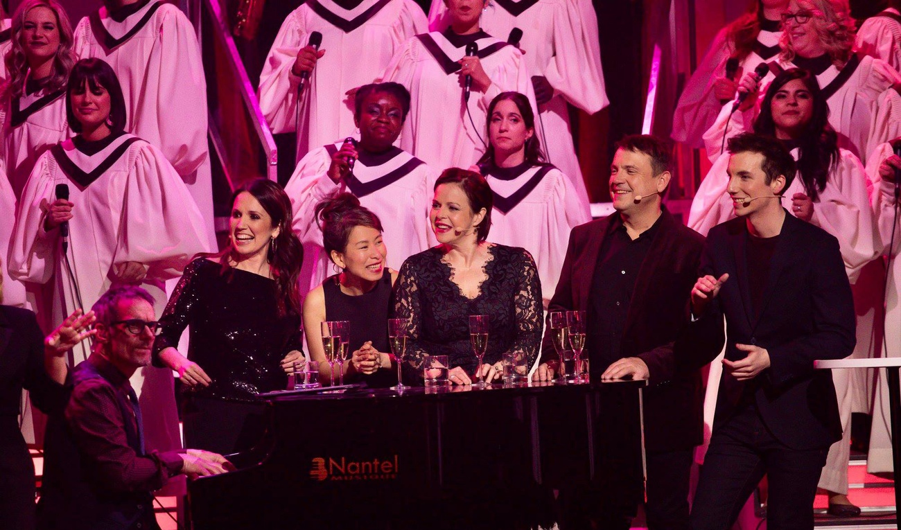 Tout un party du jour de l'an pour En direct de l'univers!