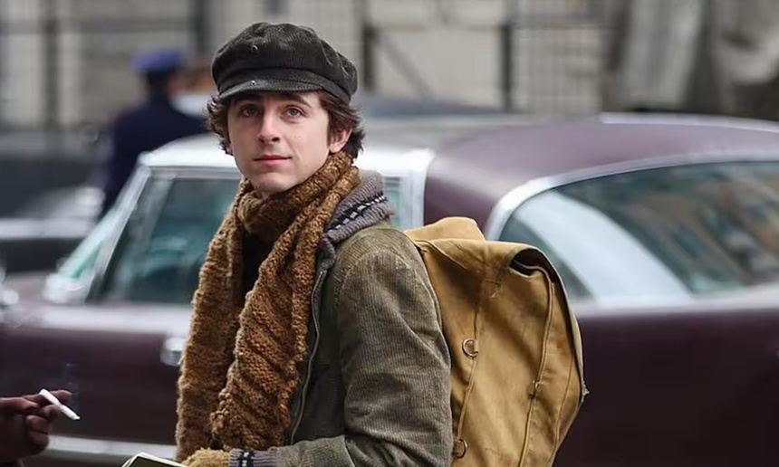 Voyez les premières images de Timothée Chalamet en Bob Dylan