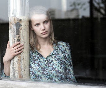 Une scène du film The Woman in the Fifth
