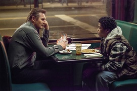 Une scène du film A Walk Among the Tombstones Une scène du film A Walk Among the Tombstones