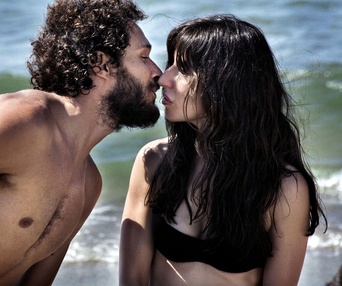 Une scène du film Encore un baiser