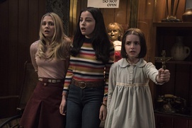 Une scène du film Annabelle Comes Home