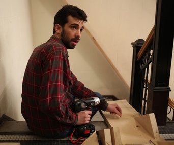 Une scène du film Good Neighbours