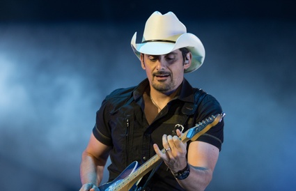 Brad Paisley fait son numéro de charme pour le Festival d'été de Québec