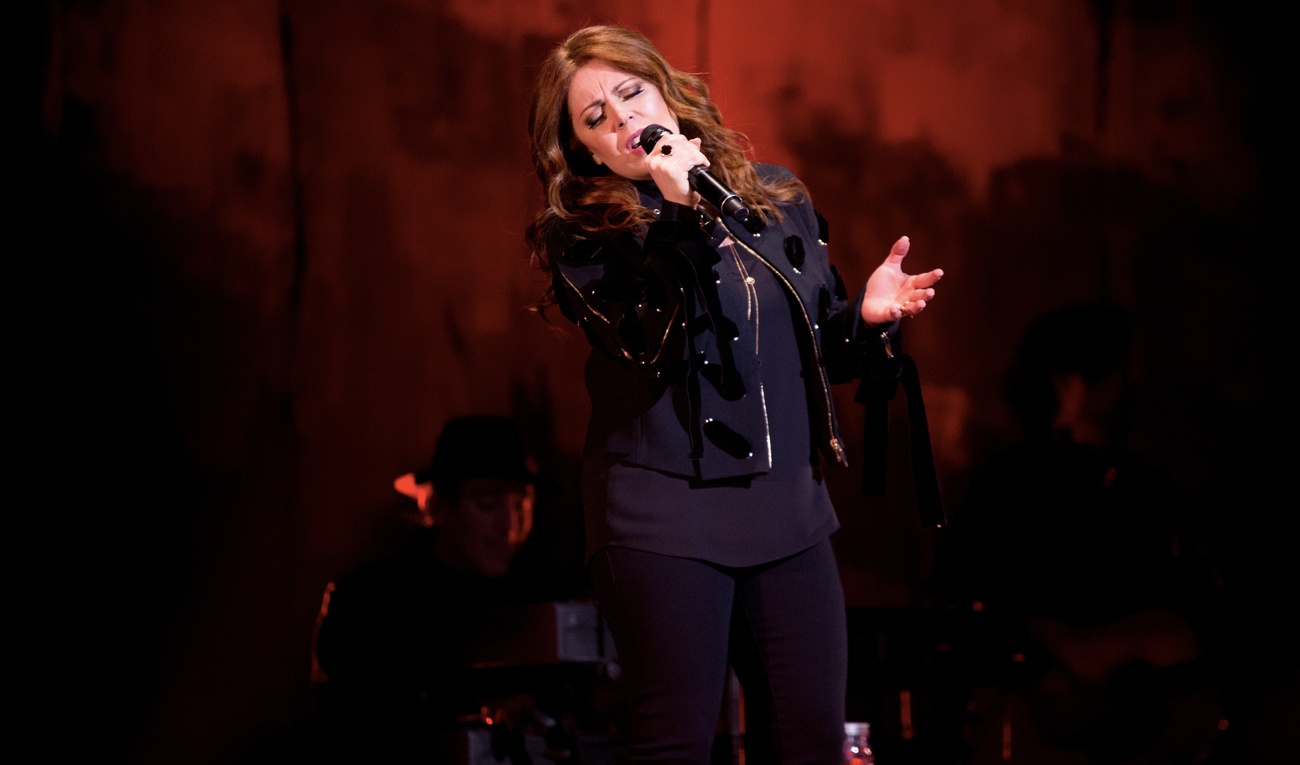 Isabelle Boulay enveloppe la Salle Albert-Rousseau d'amour et de rêves
