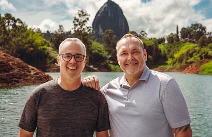 Image de l'article Gino Chouinard taquine son ami Jean-Michel Anctil en convalescence