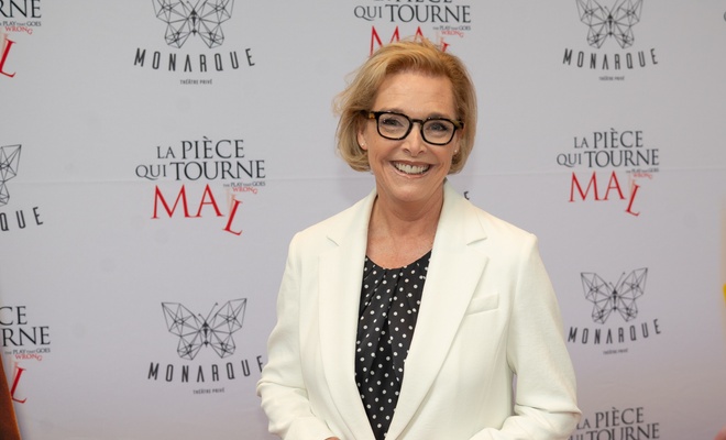 Image de l'article Sophie Thibault présente sa fille adoptée dans un rare tapis rouge