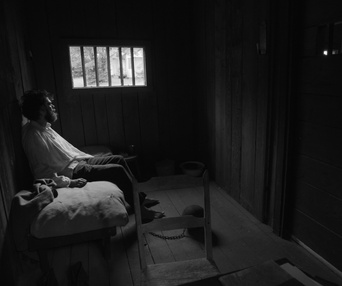 Image du film Louis Riel ou Le ciel touche la terre