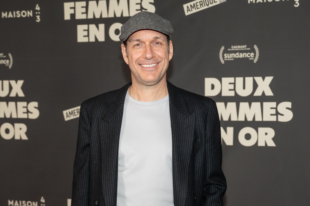 Tapis rouge de Deux femmes en or