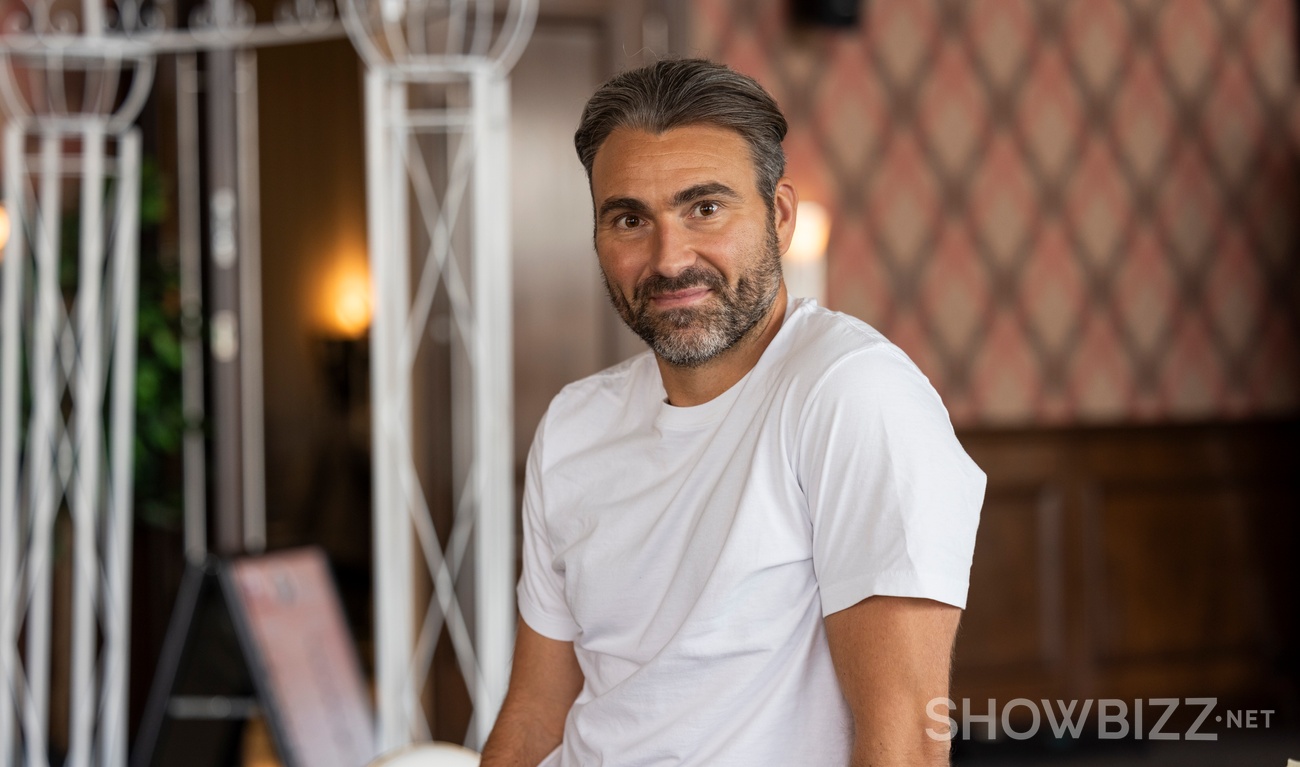 Image de l'article Simon Gouache dévoile une photo de son nouveau-né