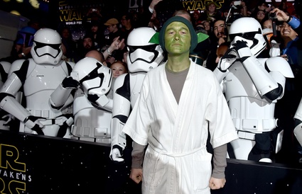 Joseph Gordon-Levitt se déguise en Yoda sur le tapis rouge de Star Wars