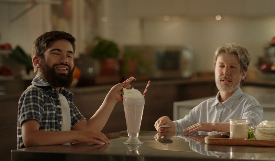 Le petit Ricardo fait sensation dans les publicités du Lait!