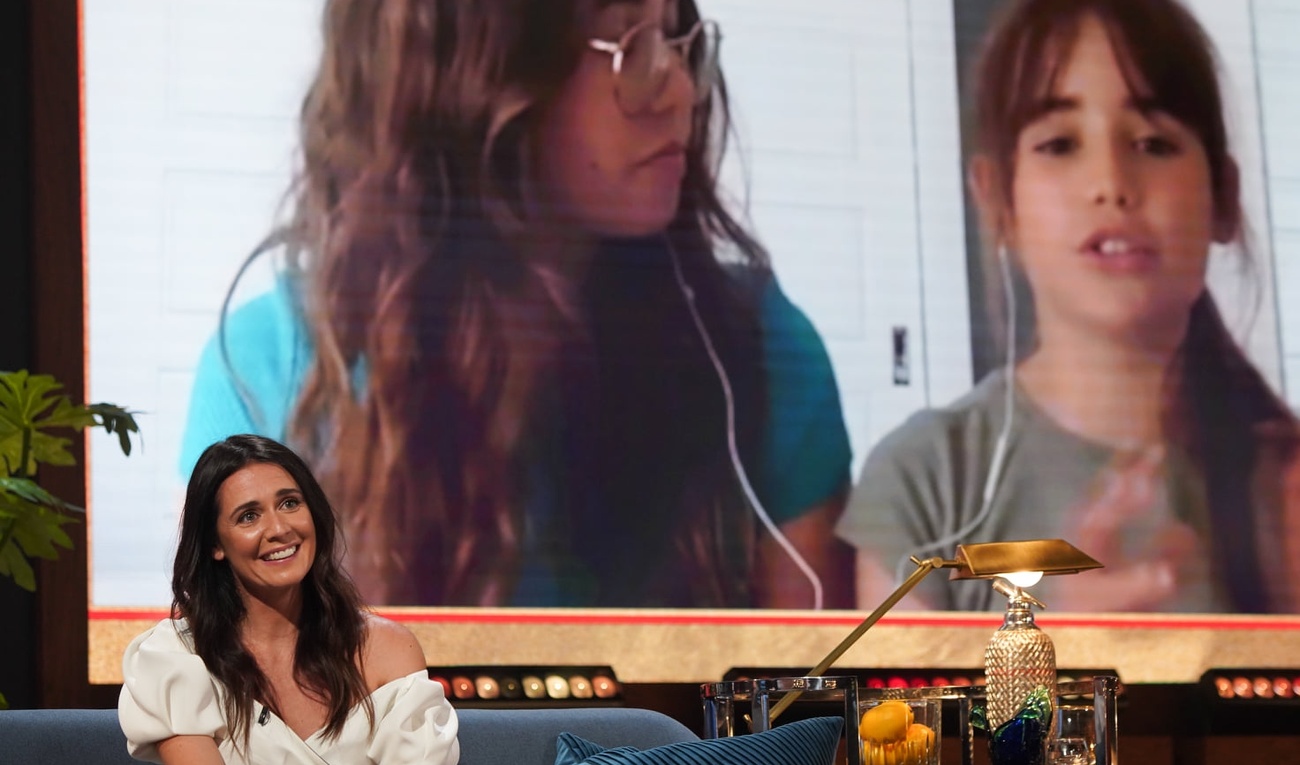 Image de l'article Vidéo : Les filles de Mélissa Désormeaux-Poulin imitent leur mère et c'est craquant!