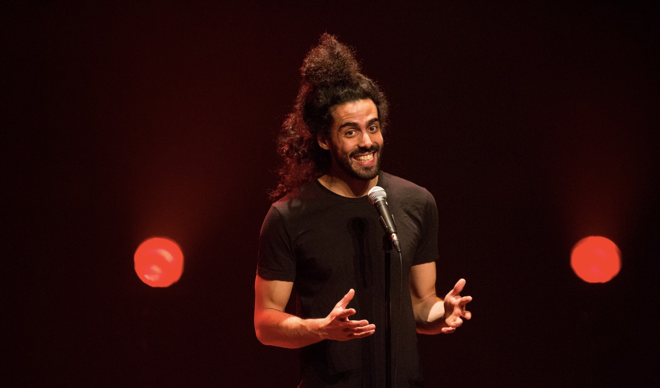 Adib Alkhalidey : Ingénu, ébouriffé et brillant