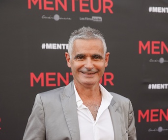 Première du film Menteur