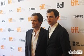 Sur le tapis rouge du film Gravity Sur le tapis rouge du film Gravity