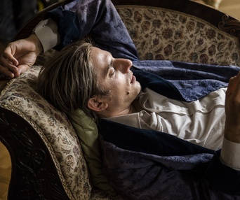 Une scène du film Martin Eden