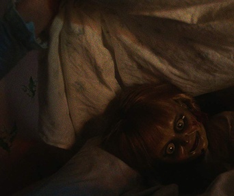 Une scène du film Annabelle Comes Home