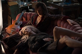 Une scène du film Only Lovers Left Alive Une scène du film Only Lovers Left Alive