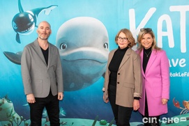 Sur le tapis rouge du film Katak, le brave béluga