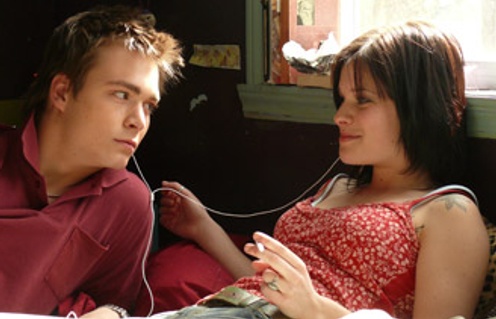 Maxime Dumontier et Chloé Bourgeois dans Tout est parfait