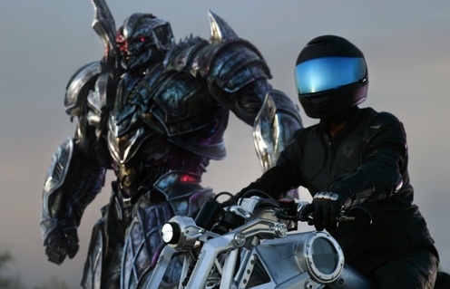 Une scène du film Transformers: The Last Knight