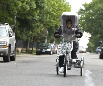 Une scène du film Cop Out