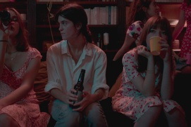 Une scène du film Seize printemps Une scène du film Seize printemps