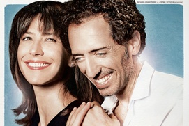 Affiche du film Un bonheur n'arrive jamais seul Affiche du film Un bonheur n'arrive jamais seul