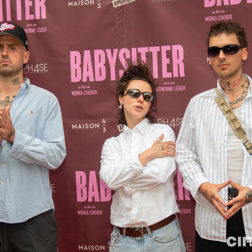 Sur le tapis rouge du film Babysitter