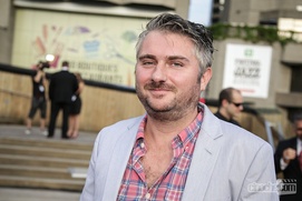 Sur le tapis rouge de Louis Cyr : L'homme le plus fort du monde