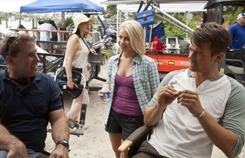 Nicholas Sparks, Julianne Hough et Josh Duhamel sur le plateau de Safe Haven
