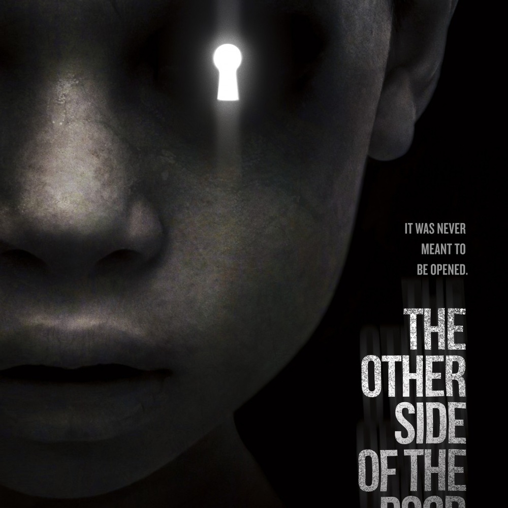 Affiche du film The Other Side of the Door